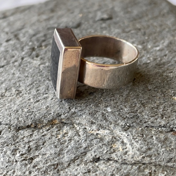 Vintage Christin Wolf Onyx Ring - Picture 9 of 13